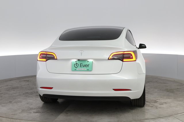 2023 Tesla Model 3 — photo 10 of 26