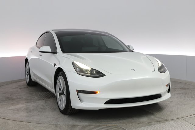 2023 Tesla Model 3 — photo 12 of 26
