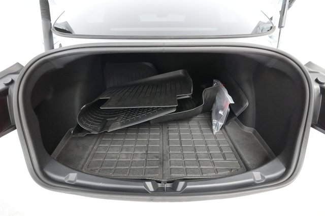 2023 Tesla Model 3 — photo 6 of 26
