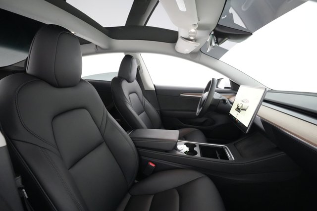2023 Tesla Model 3 — photo 20 of 26