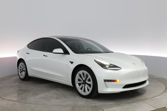 2023 Tesla Model 3 — photo 14 of 26