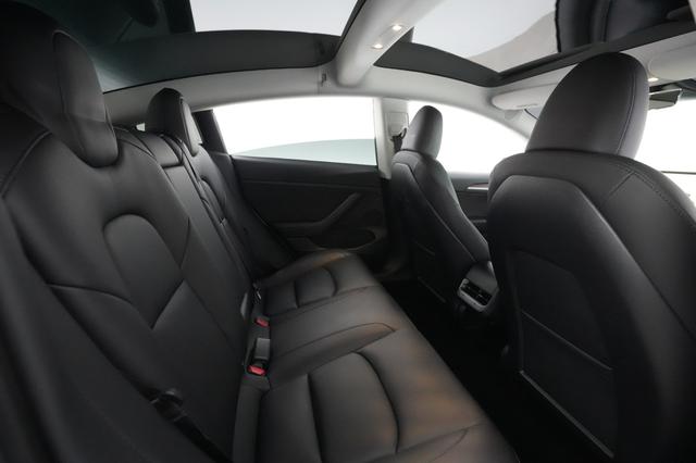2023 Tesla Model 3 — photo 4 of 26