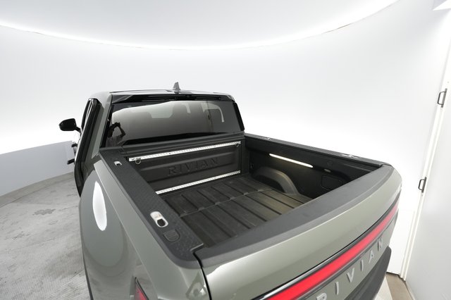 2022 Rivian R1T — photo 21 of 24