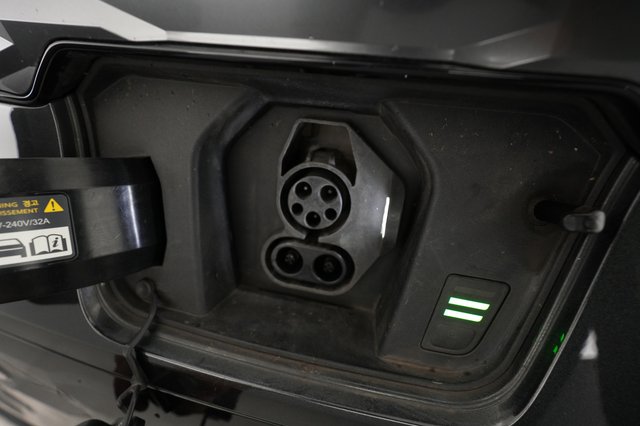 2023 Kia Niro EV — photo 8 of 21
