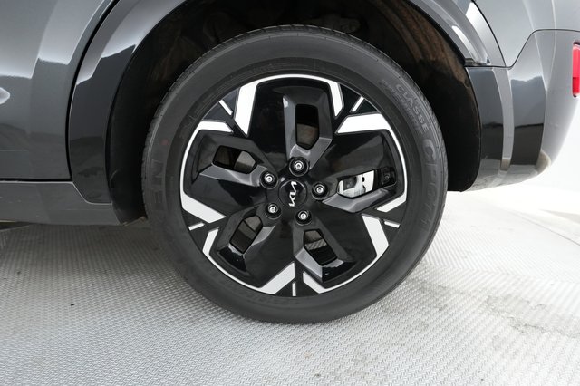 2023 Kia Niro EV — photo 16 of 21