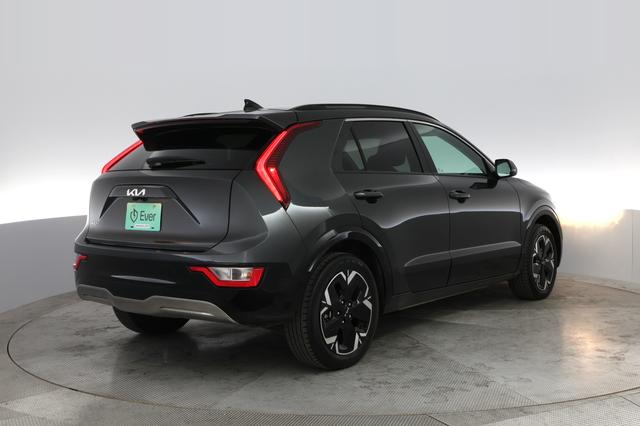 2023 Kia Niro EV — photo 2 of 21