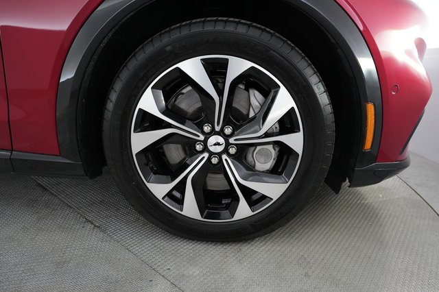 2023 Ford Mustang Mach-E — photo 17 of 22