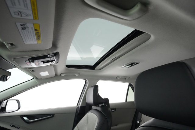 2023 Kia Niro EV — photo 19 of 21