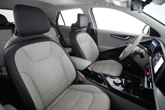 2023 Kia Niro EV — photo 18 of 21