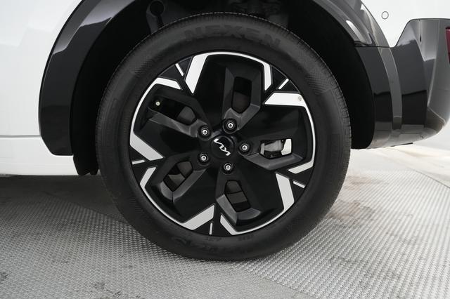 2023 Kia Niro EV — photo 7 of 21