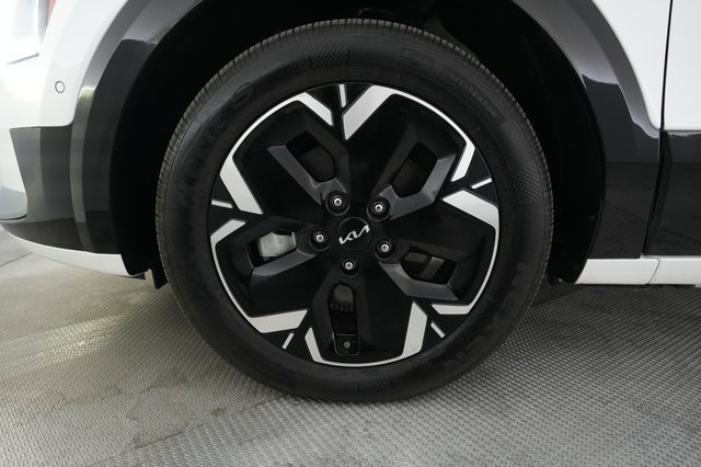 2023 Kia Niro EV — photo 15 of 21