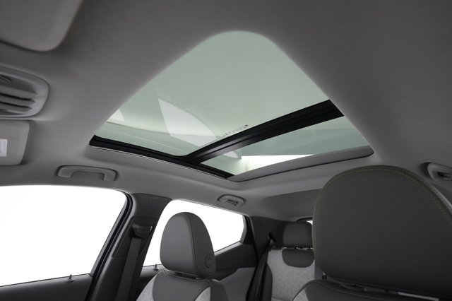2022 Chevrolet Bolt EUV — photo 18 of 20