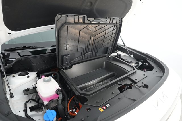 2024 Kia Niro EV — photo 20 of 22