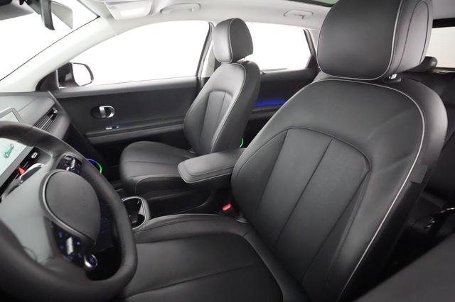 2022 Hyundai IONIQ 5 — photo 3 of 21