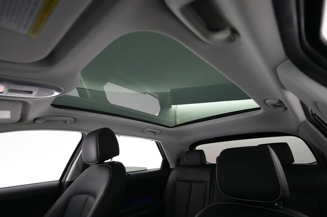 2022 Hyundai IONIQ 5 — photo 19 of 21