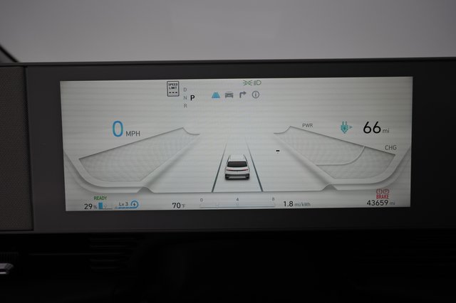2022 Hyundai IONIQ 5 — photo 5 of 21