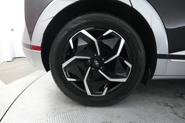 2022 Hyundai IONIQ 5 — photo 16 of 21