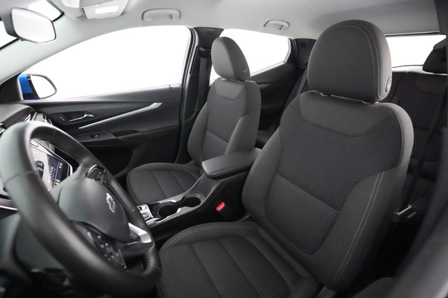 2022 Chevrolet Bolt EUV — photo 2 of 23