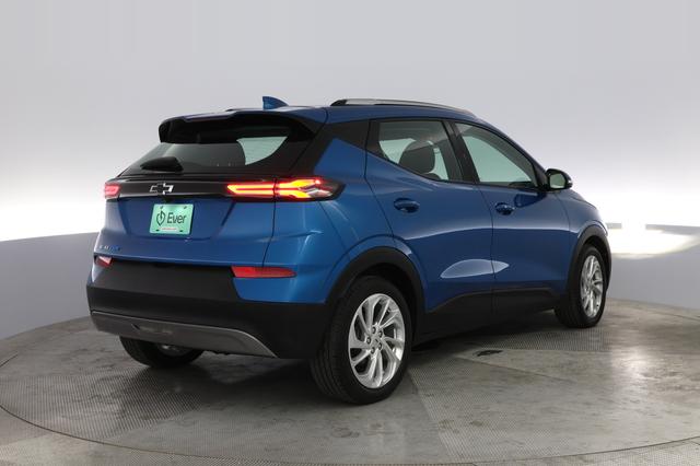 2022 Chevrolet Bolt EUV — photo 3 of 23