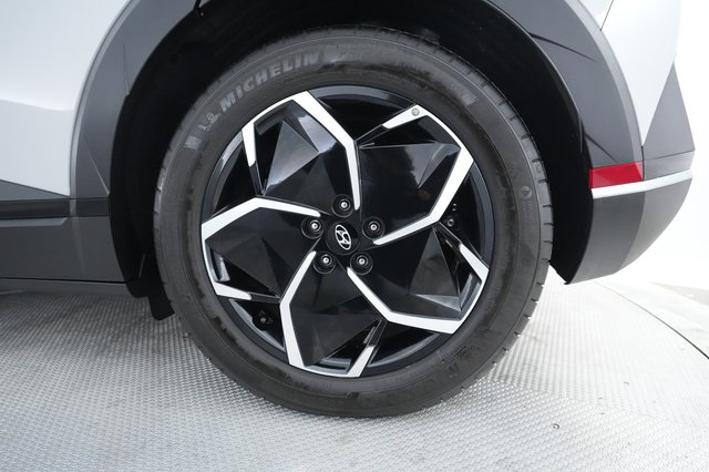 2023 Hyundai IONIQ 5 — photo 14 of 20