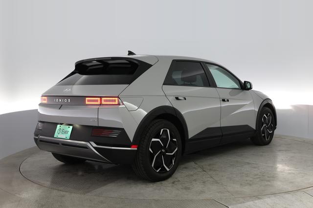 2023 Hyundai IONIQ 5 — photo 2 of 20