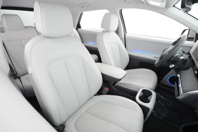 2023 Hyundai IONIQ 5 — photo 3 of 20