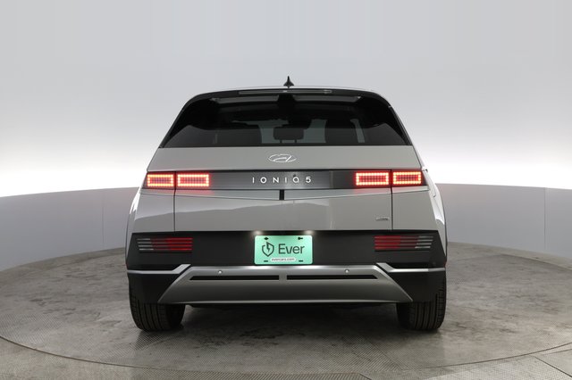 2023 Hyundai IONIQ 5 — photo 8 of 20