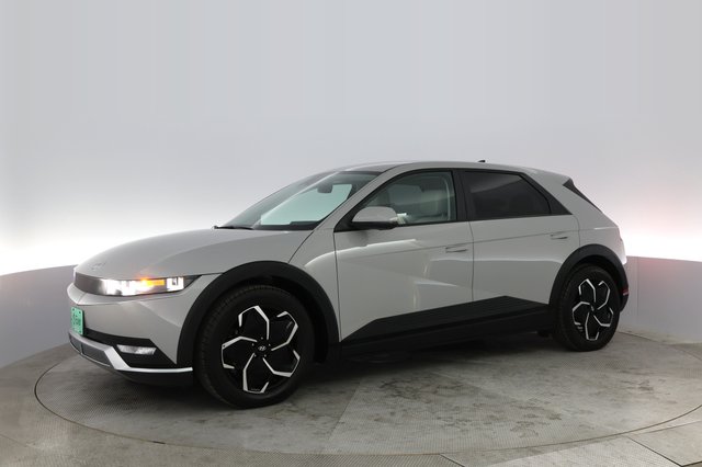 2023 Hyundai IONIQ 5 — photo 10 of 20