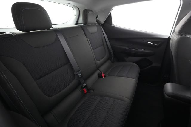 2023 Chevrolet Bolt EV — photo 3 of 19