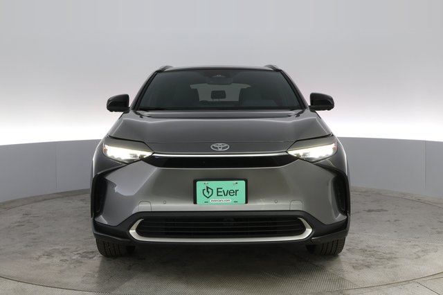 2023 Toyota bZ4X — photo 13 of 21
