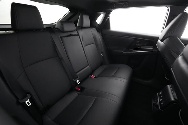 2023 Toyota bZ4X — photo 4 of 21