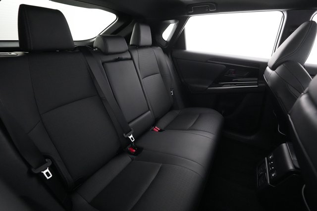 2023 Toyota bZ4X — photo 4 of 21