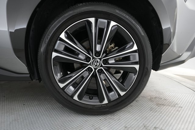 2023 Toyota bZ4X — photo 17 of 21