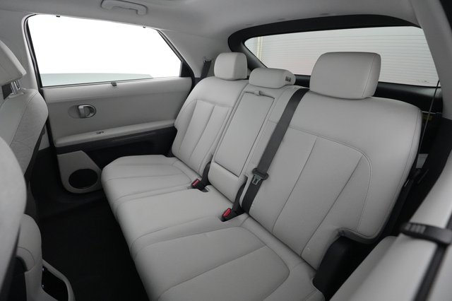 2022 Hyundai IONIQ 5 — photo 18 of 23