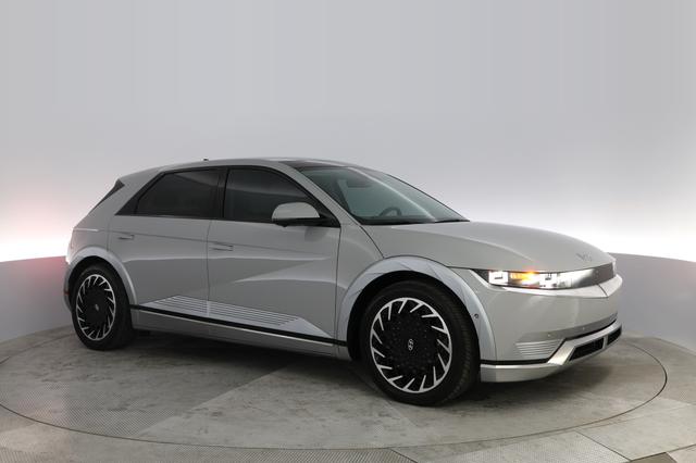2022 Hyundai IONIQ 5 — photo 10 of 23