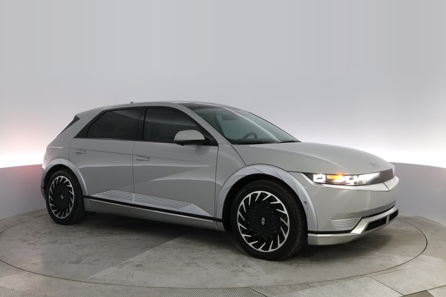 2022 Hyundai IONIQ 5 — photo 10 of 23