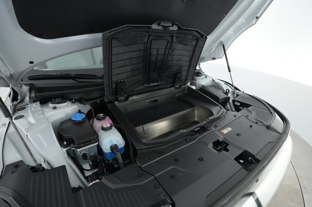 2022 Hyundai IONIQ 5 — photo 21 of 23