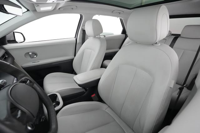 2022 Hyundai IONIQ 5 — photo 3 of 23