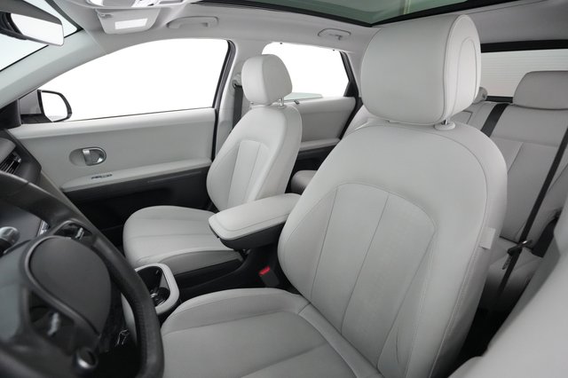 2022 Hyundai IONIQ 5 — photo 3 of 23