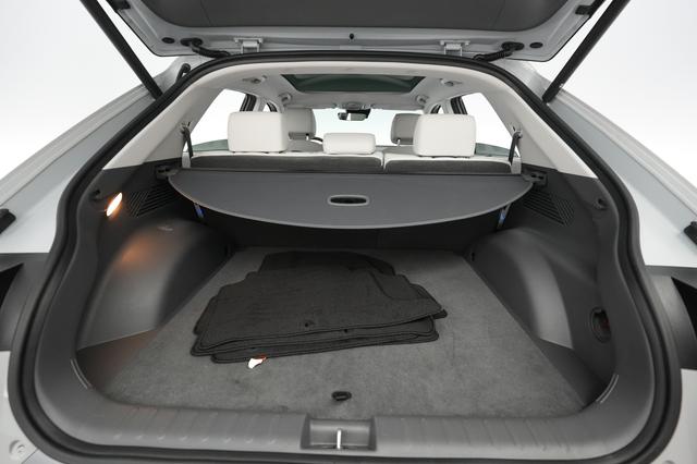 2022 Hyundai IONIQ 5 — photo 6 of 23