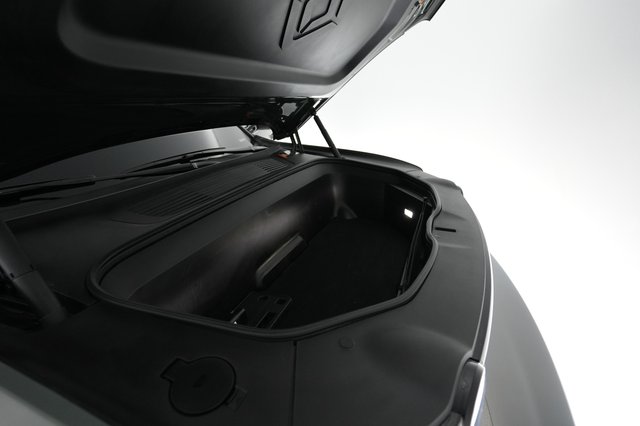 2024 Rivian R1S — photo 25 of 28