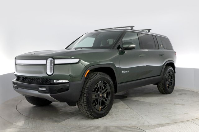 2024 Rivian R1S — VIN 7PDSGCBA6RN029765