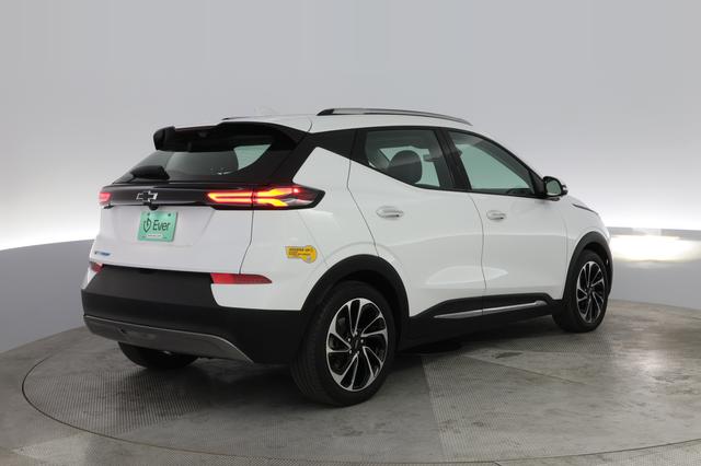2022 Chevrolet Bolt EUV — photo 3 of 21