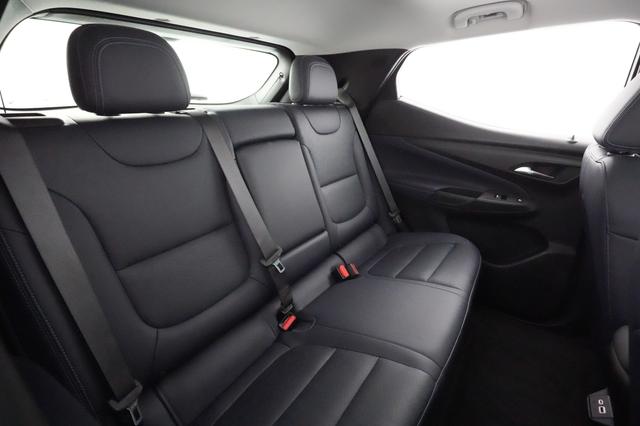 2022 Chevrolet Bolt EUV — photo 4 of 21