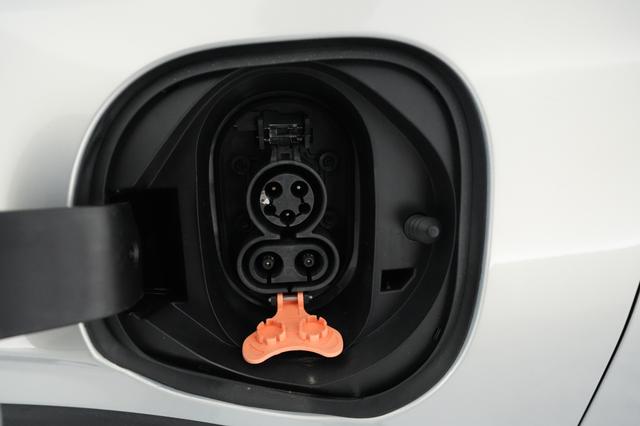 2022 Chevrolet Bolt EUV — photo 8 of 21