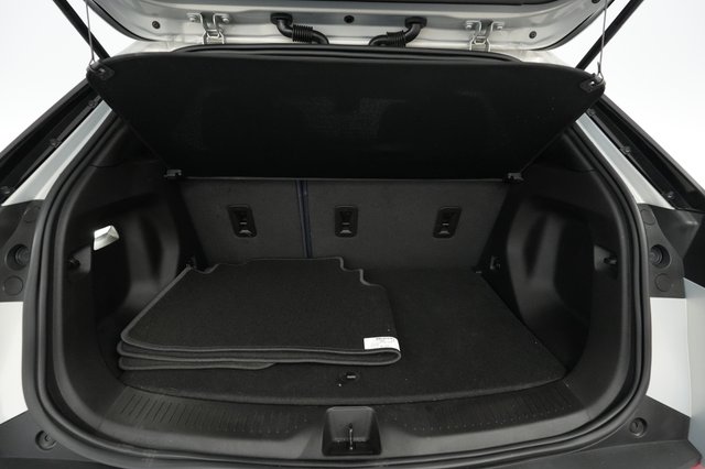2022 Chevrolet Bolt EUV — photo 6 of 21