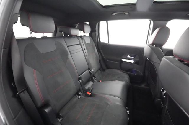2023 Mercedes-Benz EQB — photo 4 of 20