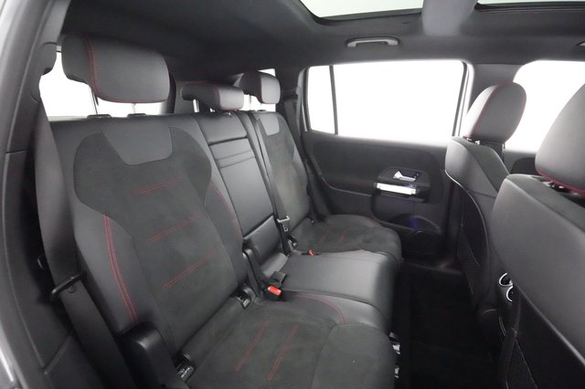 2023 Mercedes-Benz EQB — photo 4 of 20