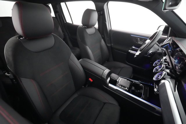 2023 Mercedes-Benz EQB — photo 18 of 20