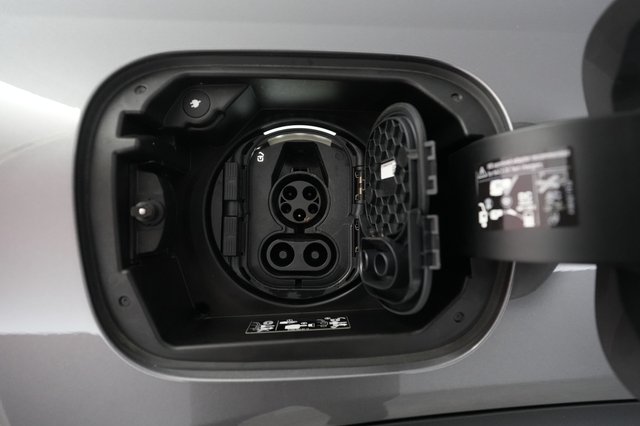 2023 Mercedes-Benz EQB — photo 8 of 20
